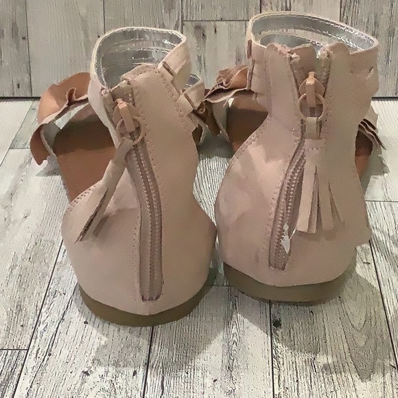 Justice girls cream ruffle summer sandals size 8 NEW - Picture 3 of 5